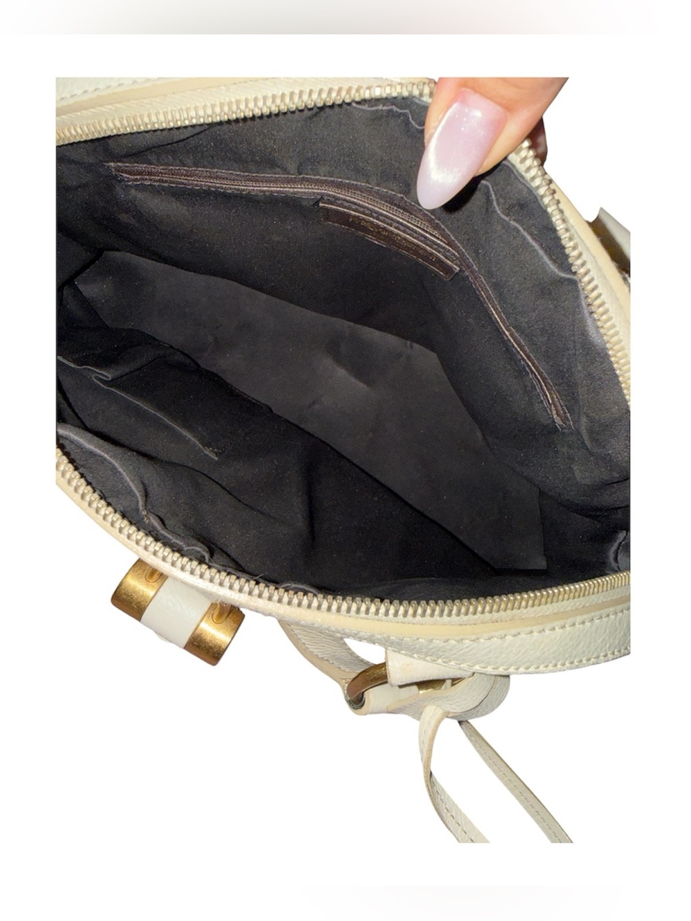 Yves Saint Laurent Cream Leather Tote with Gold Hardware - Picture 4 of 6